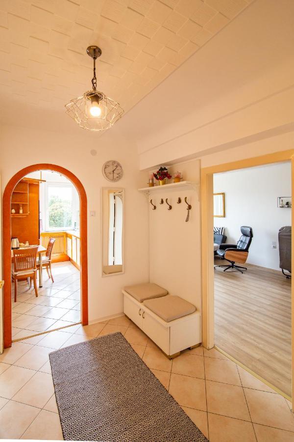 Best Rated Central Apartment Vienna - Ac, Wifi, 24H7Days Self Check-In, Board Games, Netflix Bagian luar foto